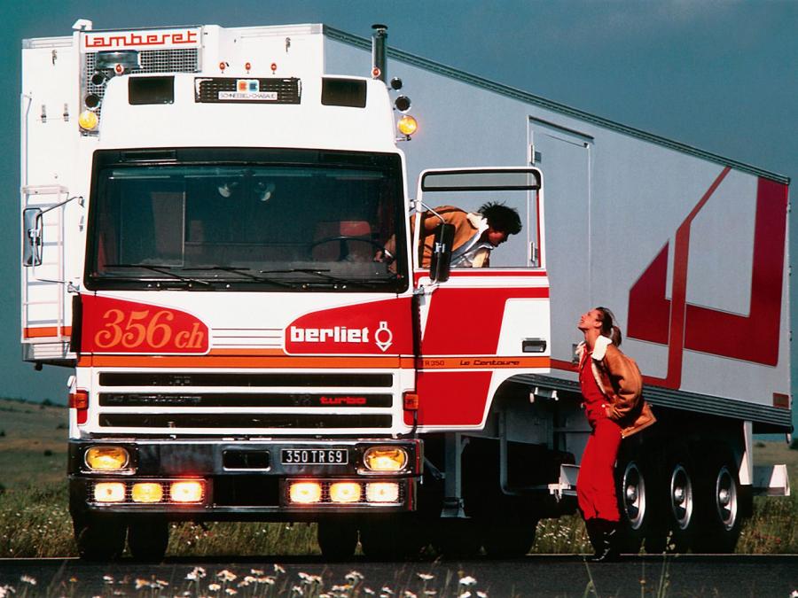  Berliet TR 350 La Centaure 1978 года  (фото 1 из 4)